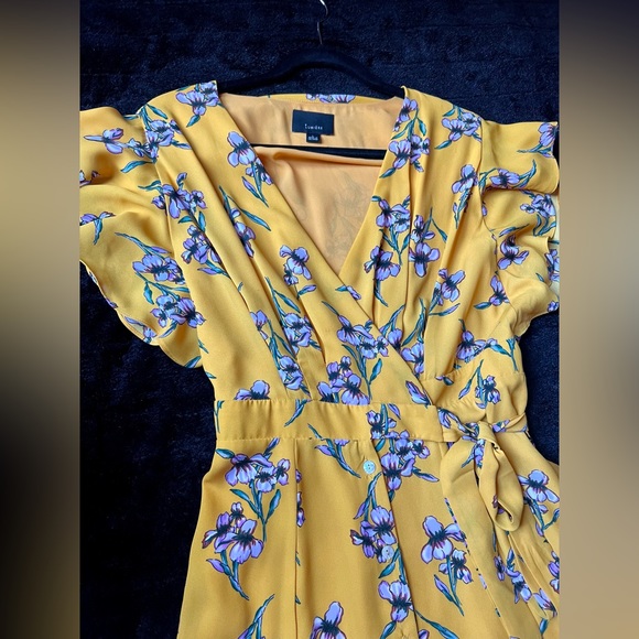Lumiere Yellow Floral Wrap Dress, Size Large - Picture 4 of 10